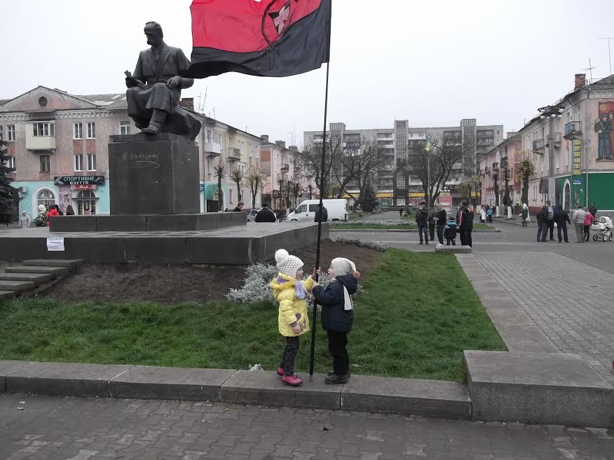Краєзнавцю Колбуну не дозволили вчора виступити біля пам’ятника Шевченку в Нововолинську